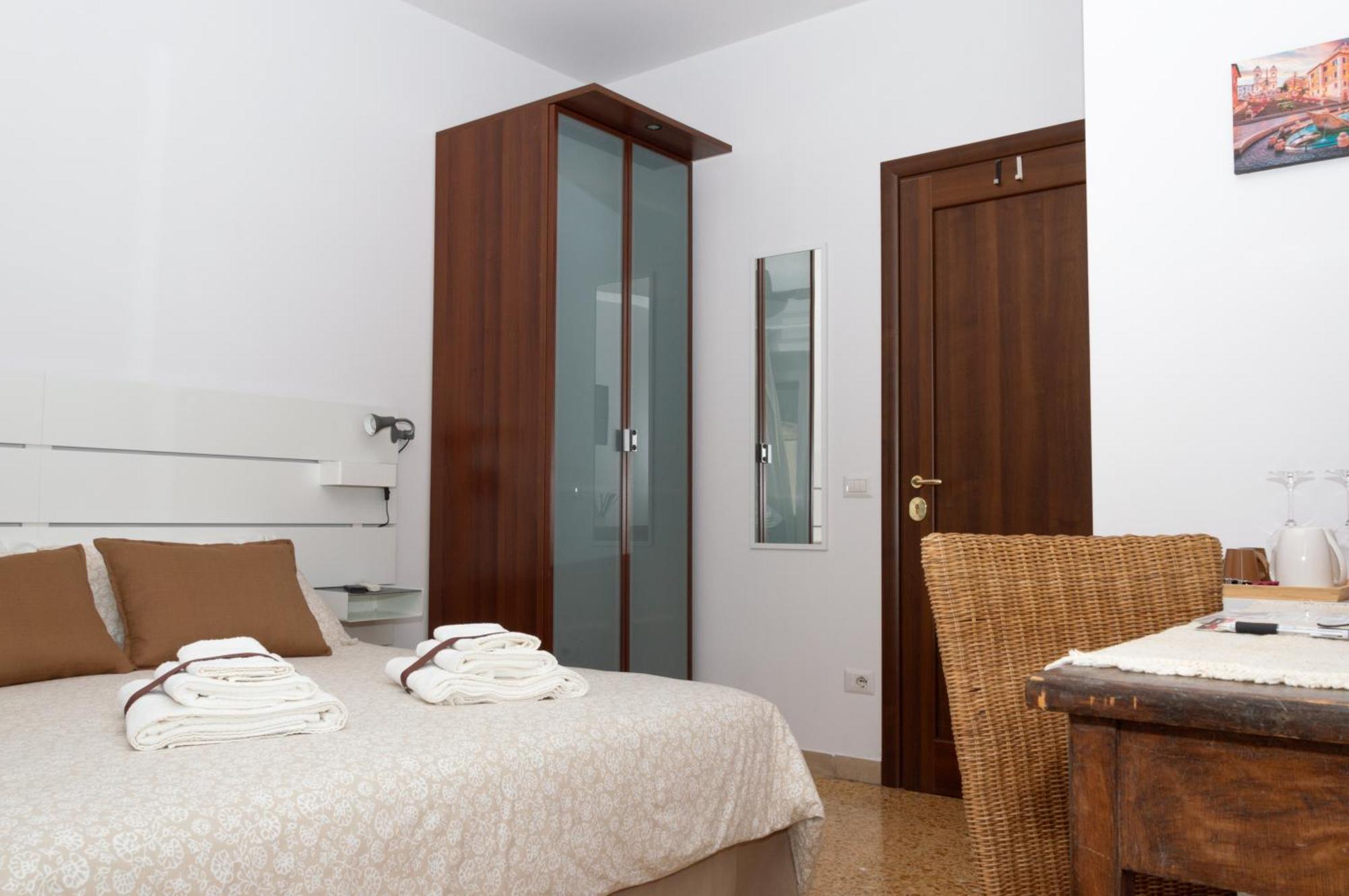 Testaccio Xix-Xxv Bed And Breakfast Rome Buitenkant foto