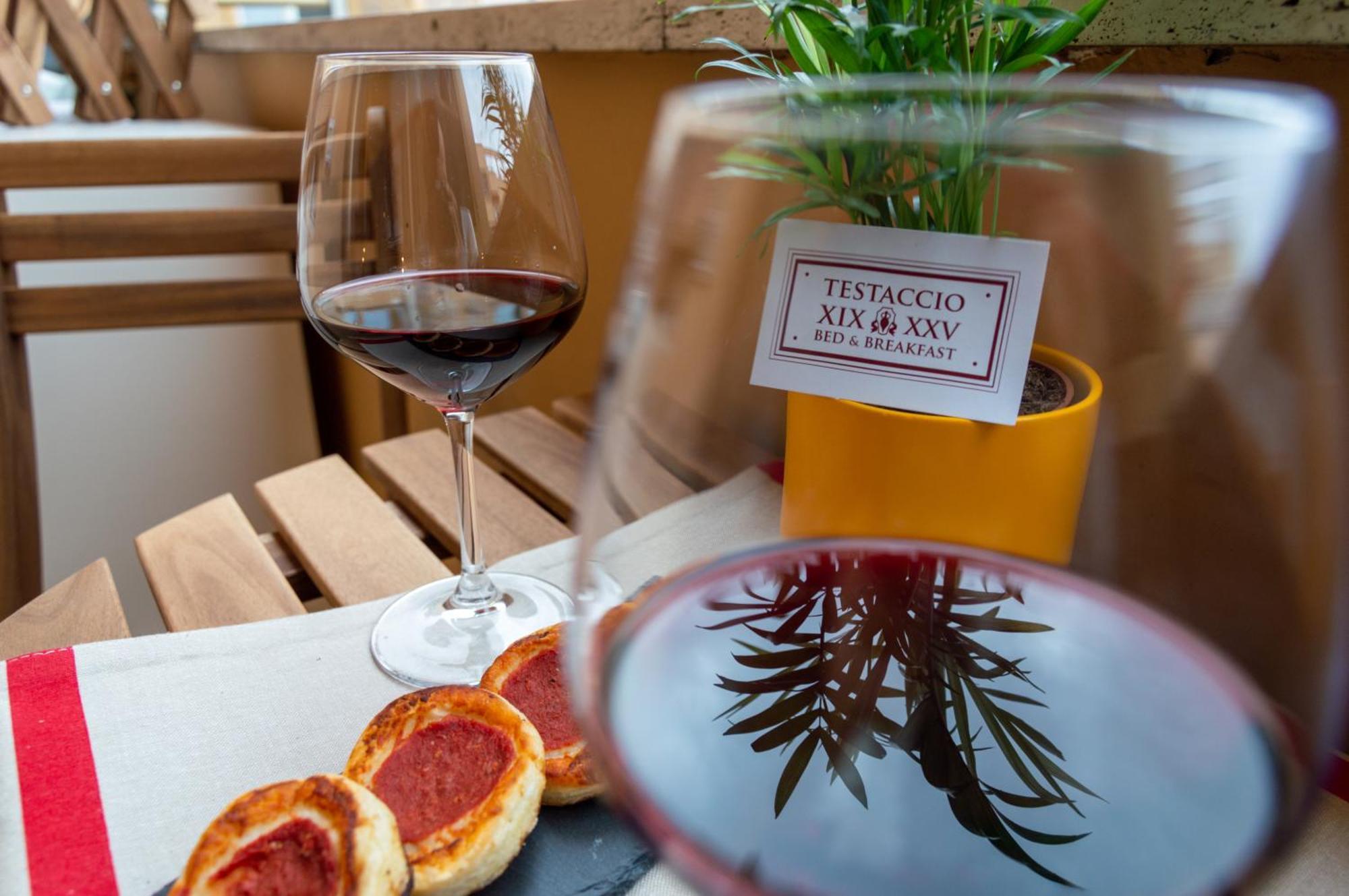 Testaccio Xix-Xxv Bed And Breakfast Rome Buitenkant foto