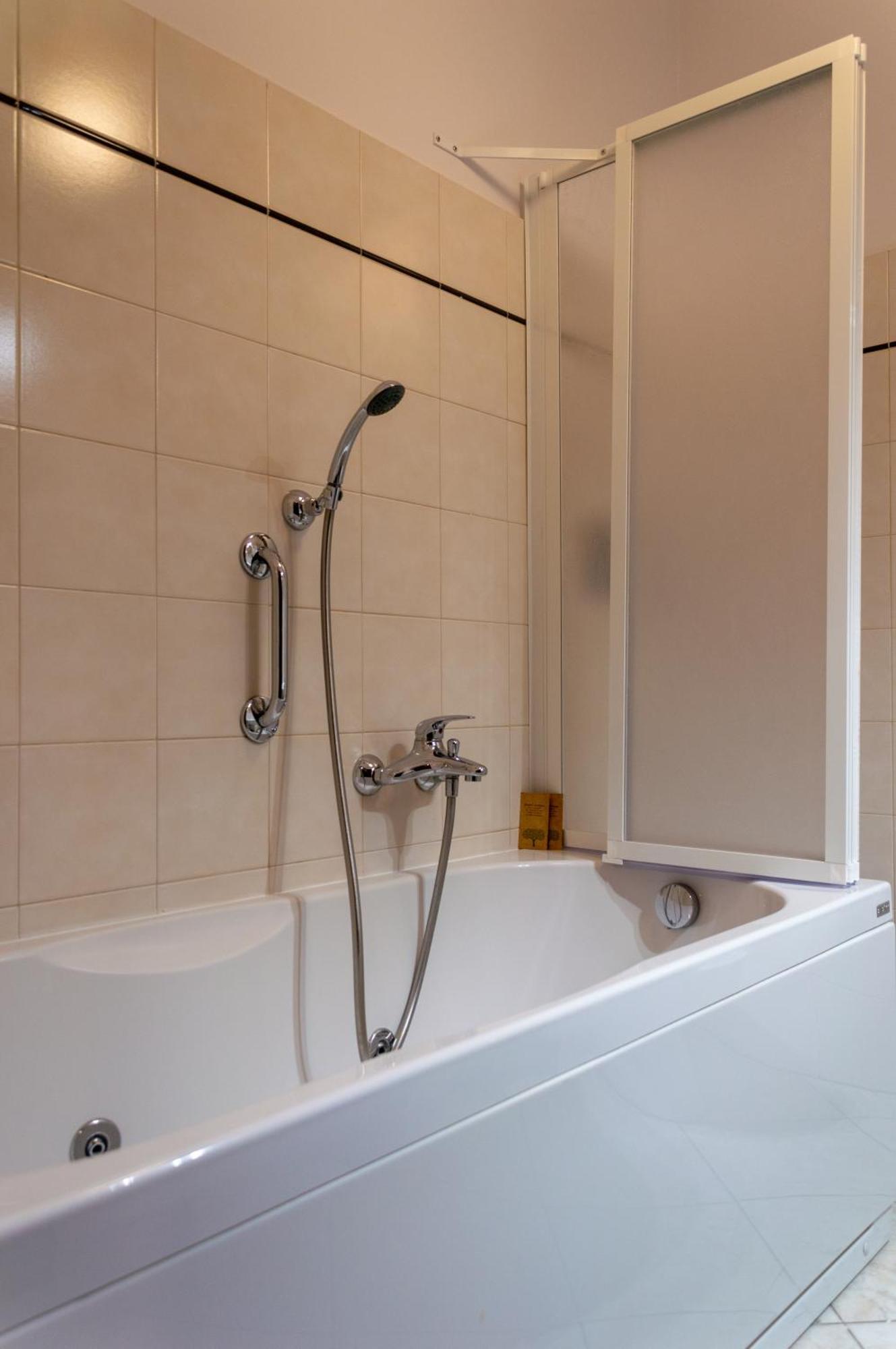 Testaccio Xix-Xxv Bed And Breakfast Rome Buitenkant foto