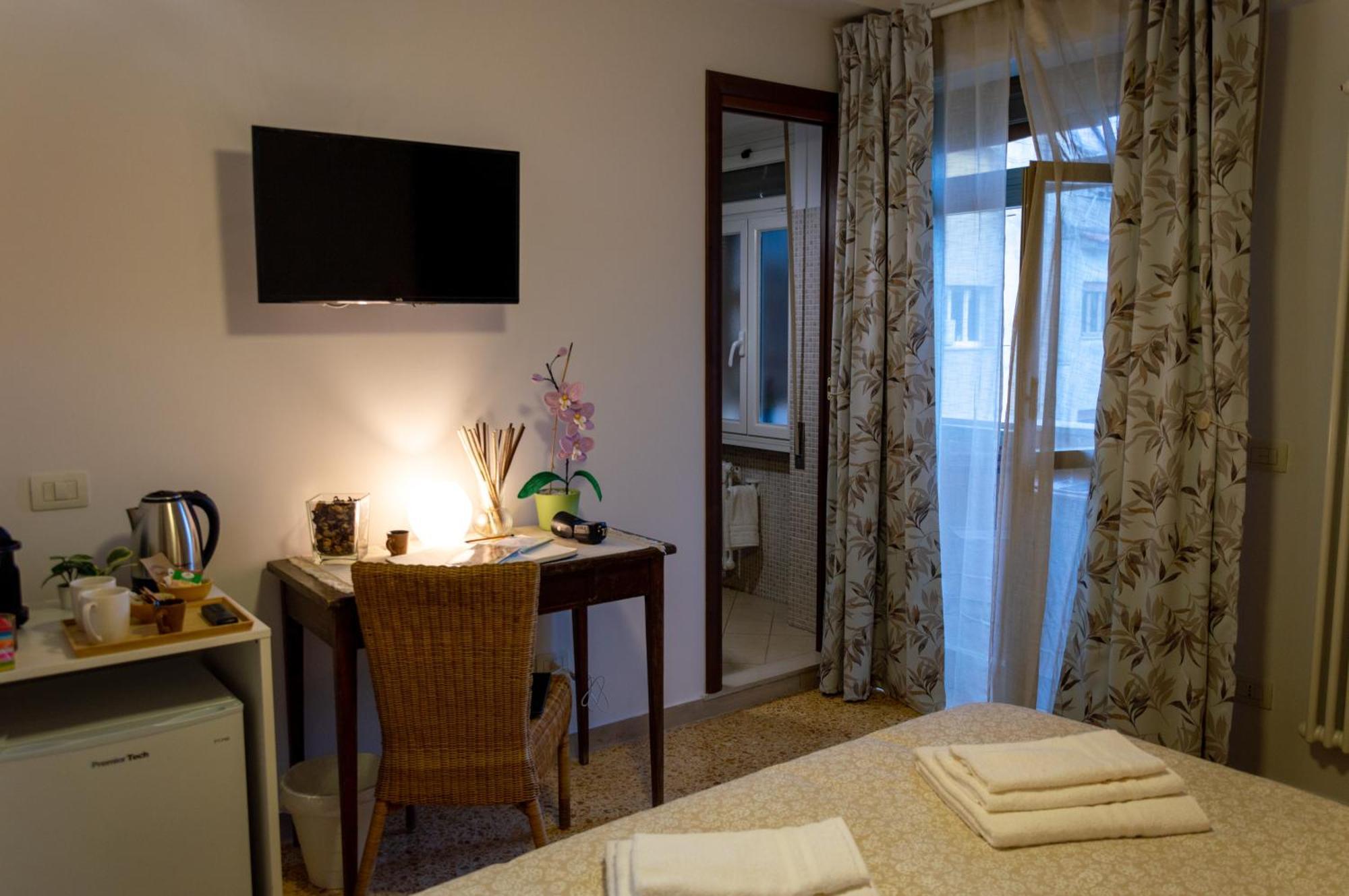 Testaccio Xix-Xxv Bed And Breakfast Rome Buitenkant foto